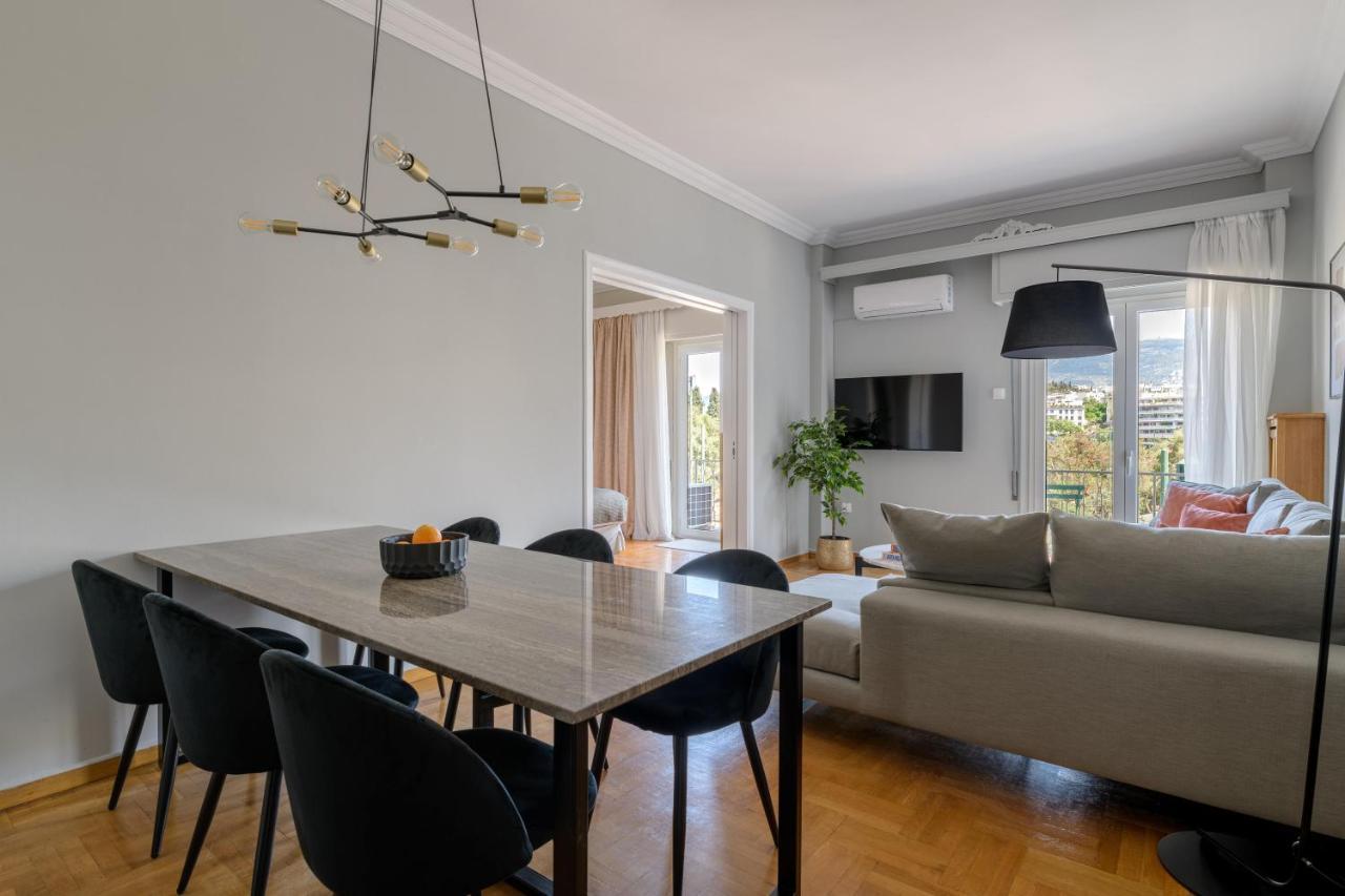 Aura Homes, Classic Apartment In Central Атина Екстериор снимка